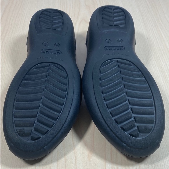 CROCS Black Sling back Flats - Comfortable and Stylish - Picture 7 of 9